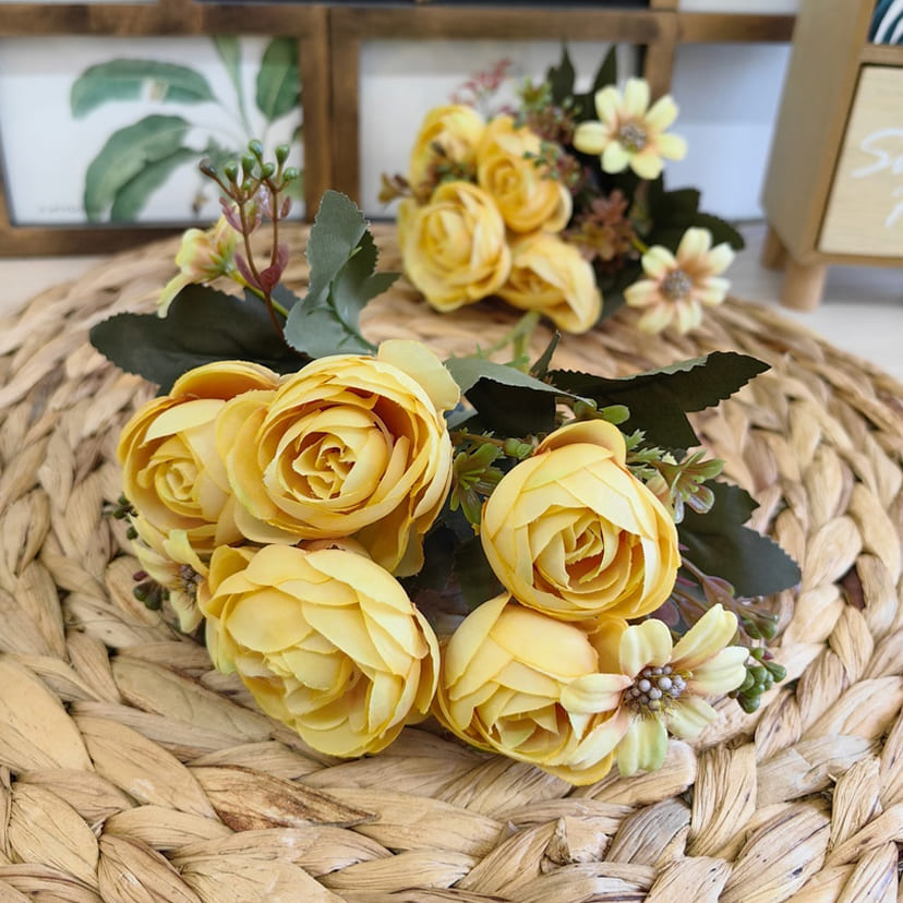 Искусственные цветы на могилу в Ярославле | Цветы искусственные «Камелии с мелкоцветом», желтые, букет