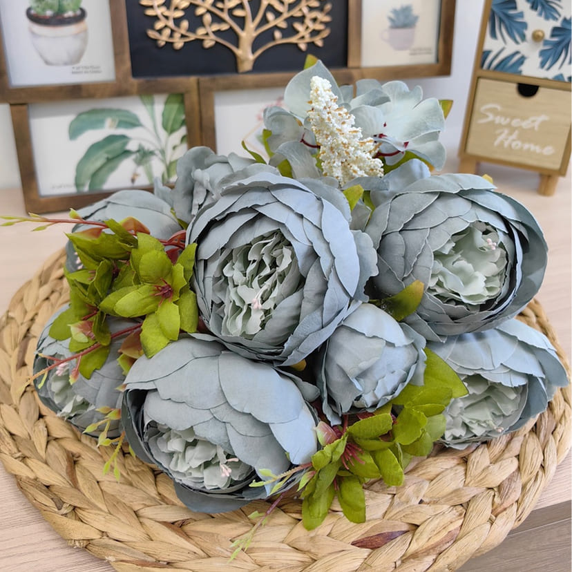 Искусственные цветы на могилу в Ярославле | Цветы искусственные «Пионы», серо-голубые, букет