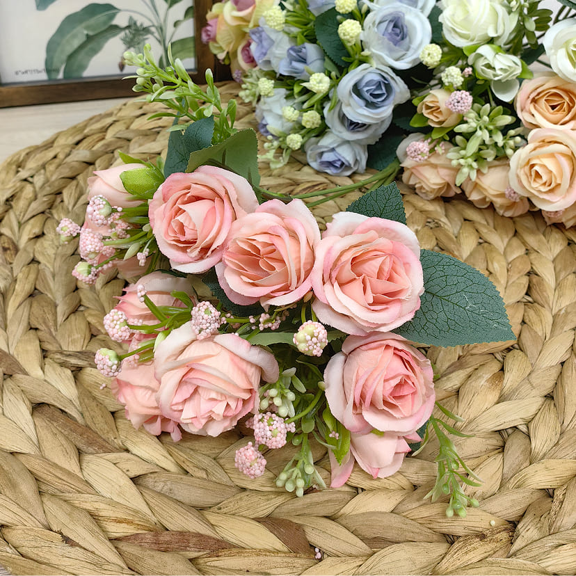 Искусственные цветы на могилу в Ярославле | Цветы искусственные «Розы», нежно-розовые, букет